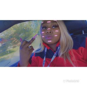 Meet your Posher, Keyah